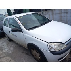opel corsa c (x01) del año 2003