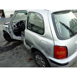 nissan micra (k11) del año 2000