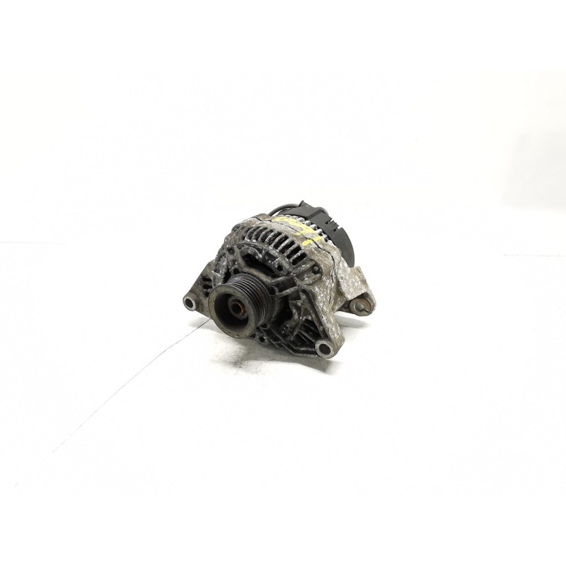 Recambio de alternador para nissan micra (k11) referencia OEM IAM 231005F600 0123110007 