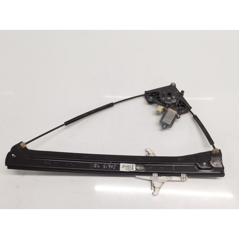 Hinteres rechtes Fensterheber Volkswagen Touran (5T1) | Desguace Becerril Hinteres rechtes Fensterheber Volkswagen Touran (5T1) | Desguace Becerril