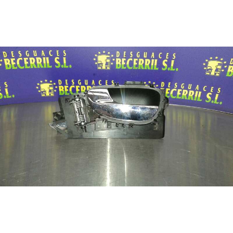 Recambio de maneta interior trasera izquierda para peugeot 307 berlina (s2) referencia OEM IAM Recambio de maneta interior trasera izquierda para peugeot 307 berlina (s2) referencia OEM IAM
