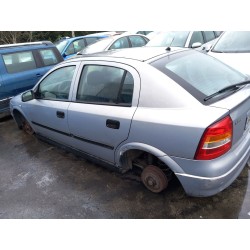 تفكيك Opel astra g hatchback (T98) 1.6 (F08, F48) Gasolina من عام 2002 بمحرك Z 16 SE