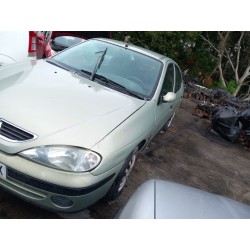 تفكيك Renault megane I classic (LA0/1_) 1.9 D (LA0A, LA0U, LA0R) Diesel من عام 2000 بمحرك F8Q 620,F8Q 622,F8Q 624