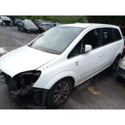 Aufschlüsselung der Teile für Opel zafira / zafira family b (A05) 1.7 CDTI (M75) Diesel aus dem Jahr 2010 mit Motor A 17 DTJ,Z 17 DTJ
