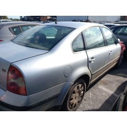 volkswagen passat b5.5 variant (3b6) del año 2002