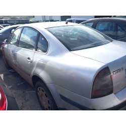 volkswagen passat b5.5 variant (3b6) del año 2002