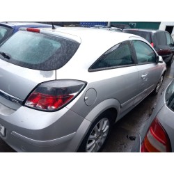 opel astra h gtc (a04) del año 2006