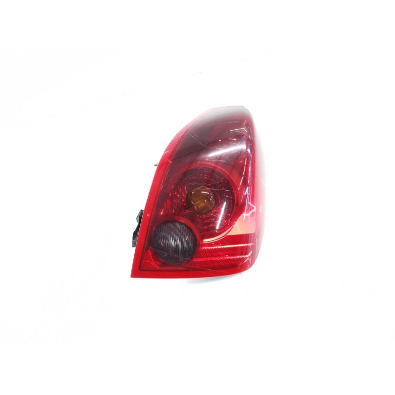 Piloto traseiro direito Nissan Primera hatchback (P12) | Desguace Becerril