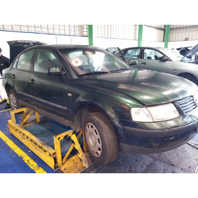 تفكيك Volkswagen passat B5 (3B2) 1.9 TDI Diesel من عام 1998 بمحرك AFN,AVG