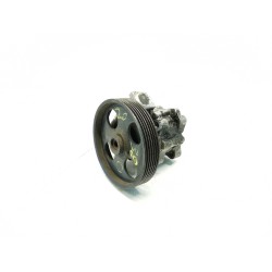 Recambio de bomba dirección para kia cee´d hatchback (ed) 1.6 crdi 115 referencia OEM IAM   