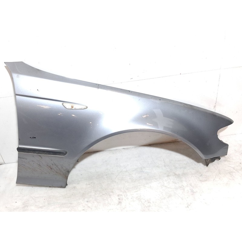 Recambio de aleta delantera derecha para bmw 3 (e46) 330 d referencia OEM IAM   