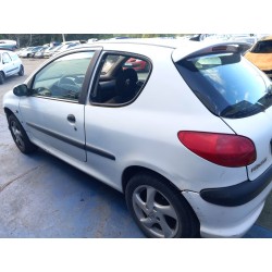 Detalhamento das peças para Peugeot 206 hatchback (2A/C) 2.0 HDI 90 Diesel do ano 2001 com motor RHY (DW10TD)