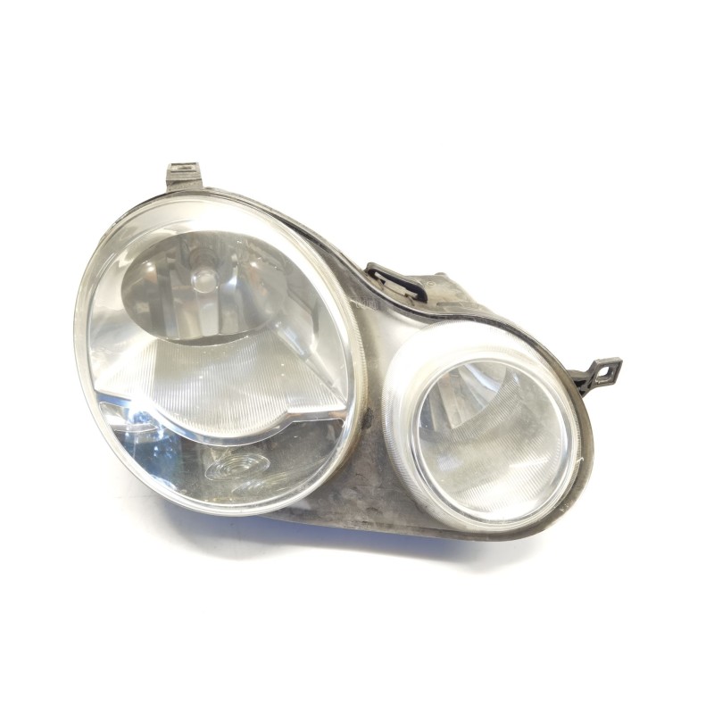Right headlight Volkswagen Polo (9N1) | Becerril Scrap Yard