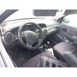 Aufschlüsselung der Teile für Renault megane I classic (LA0/1_) 1.6 16V (LA00, LA04, LA0B, LA11, LA16, LA19, LA1J, LA1K,... Gasolina aus dem Jahr 2008 mit Motor K4M 700,K4M 701,K4M 706,K4M 708,K4M 709