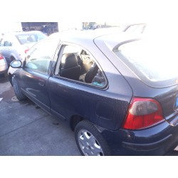 rover 25 i hatchback (rf) del año 2001