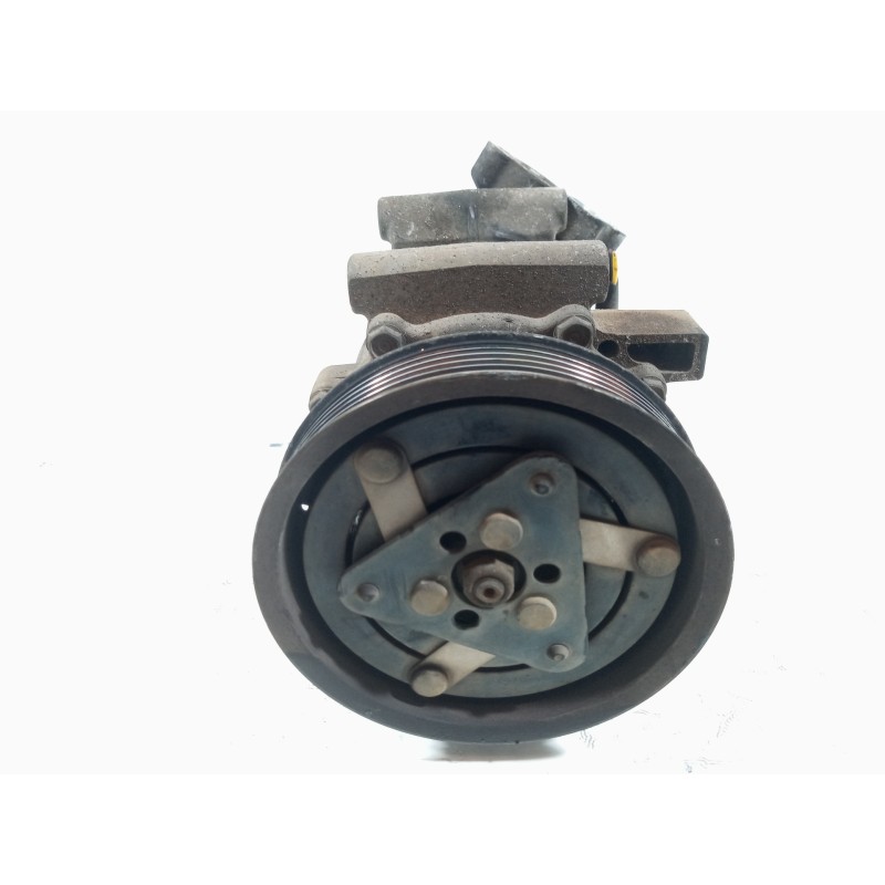 Recambio de compresor aire acondicionado para nissan micra (k12e) acenta referencia OEM IAM 8200365787A  