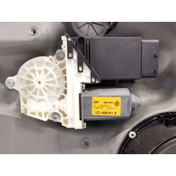 Levée de vitre avant gauche Volkswagen Golf IV (1J1) | Desguace Becerril