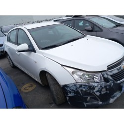 Détail des pièces pour Chevrolet cruze hatchback (J305) 1.7 D Diesel de l'année 2013 avec le moteur LUD