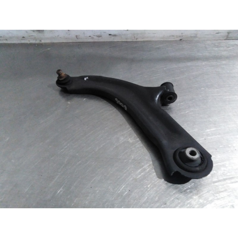 Recambio de brazo suspension inferior delantero izquierdo para renault clio iii dynamique referencia OEM IAM   