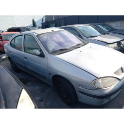 Elenco delle parti per Renault megane I classic (LA0/1_) 1.9 dCi (LA05, LA1F) Diesel dell'anno 2003 con motore F9Q 732,F9Q 733,F9Q 738