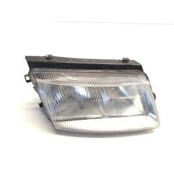 Right headlight Volkswagen Passat B5 (3B2) | Becerril Scrap Yard