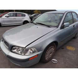 تفكيك Volvo S40 I (644) 1.8 Gasolina من عام 2003 بمحرك B 4184 S2