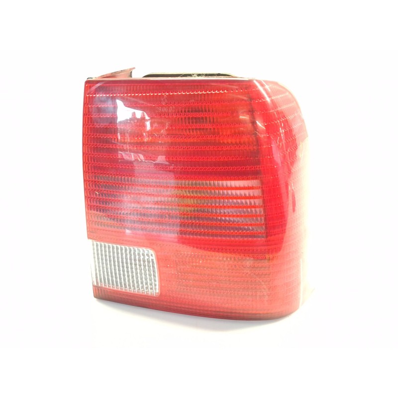 Feu arrière droit Volkswagen Passat B5 (3B2) | Desguace Becerril