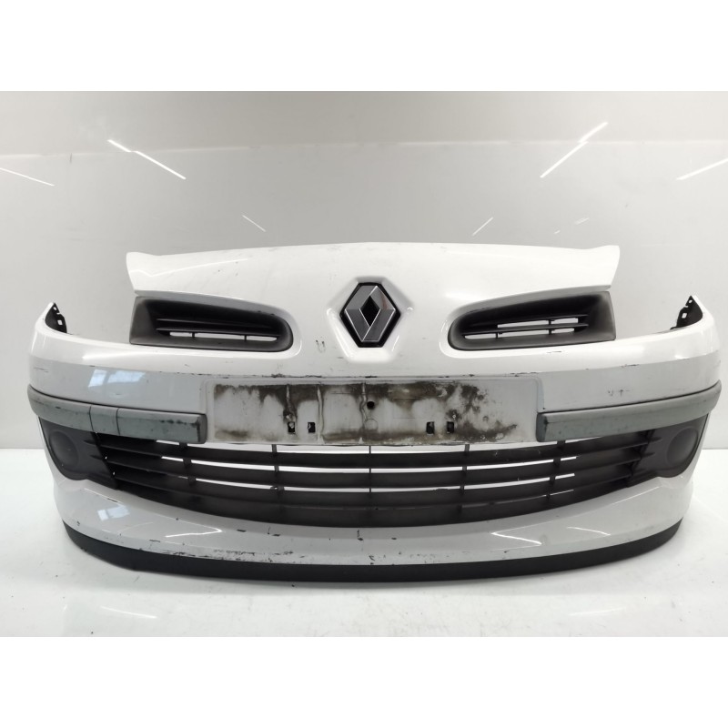 Recambio de paragolpes delantero para renault clio iii (br0/1, cr0/1) 1.5 dci (c/br0g, c/br1g) referencia OEM IAM   