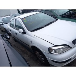 opel astra g sedán (t98) del año 2000