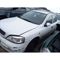 opel astra g sedán (t98) del año 2000