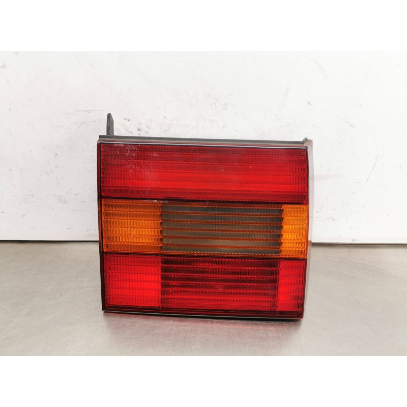 Recambio de piloto trasero central izquierdo para volkswagen passat berlina (3a2) gt referencia OEM IAM Recambio de piloto trasero central izquierdo para volkswagen passat berlina (3a2) gt referencia OEM IAM