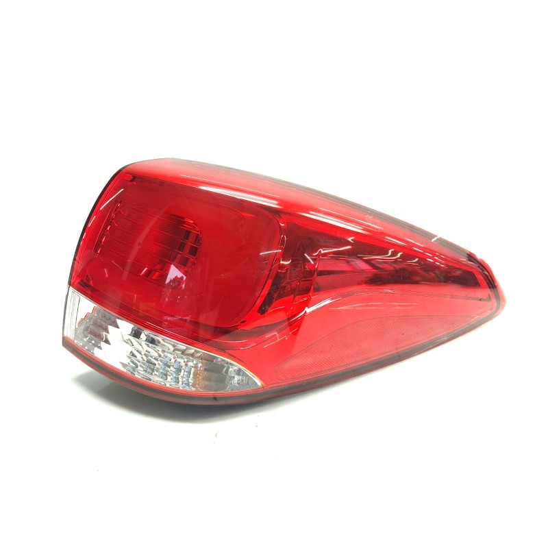 المصباح الخلفي الأيمن KIA Carens IV | Desguace Becerril