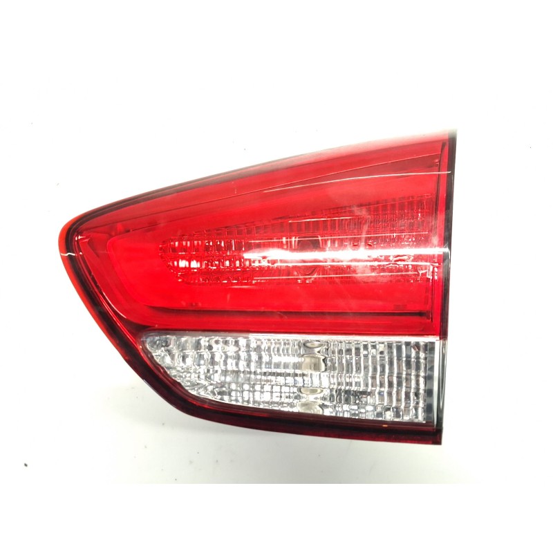 Recambio de piloto trasero central derecho para kia carens iv 1.7 crdi referencia OEM IAM   