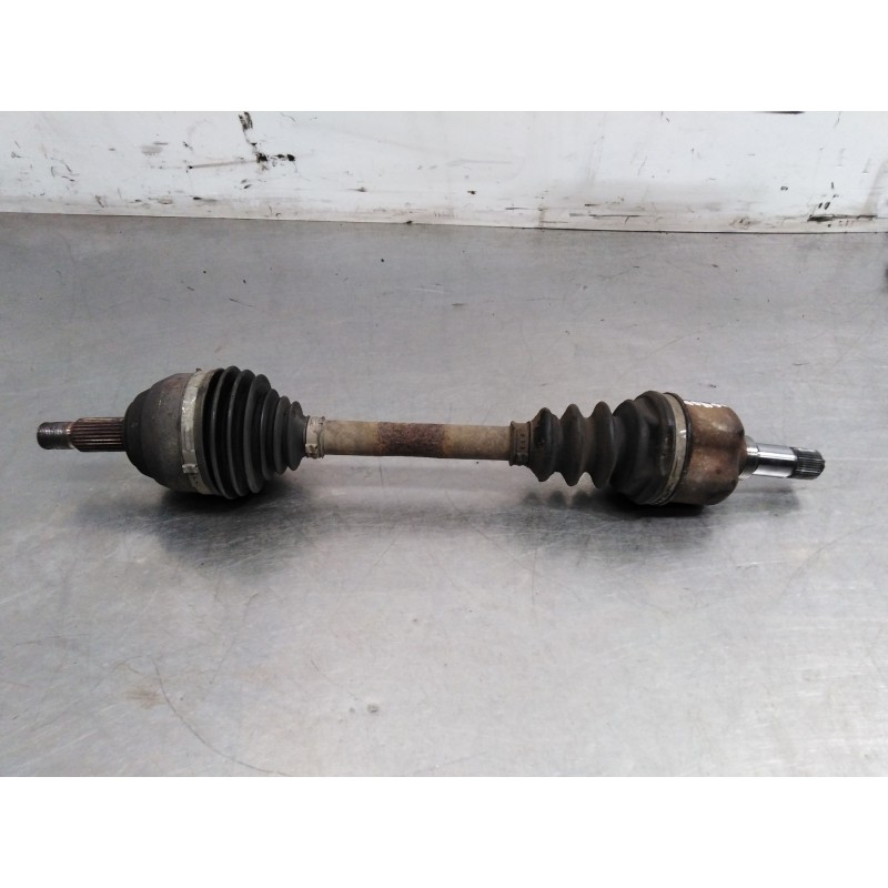 TRANSMISIÓN delantera izquierda | Becerril Scrap Yard