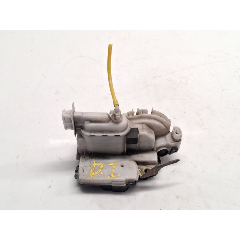 Front left door lock Volkswagen Golf III (1H1) | Becerril Scrap Yard