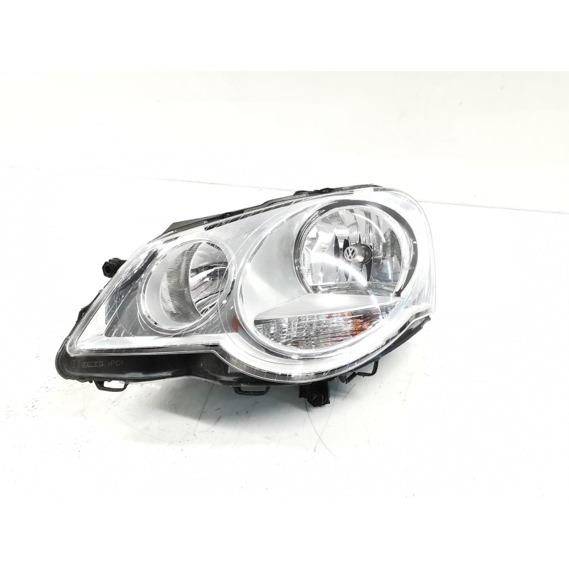 Left headlight Volkswagen Polo IV (9N_, 9A_) | Becerril Scrap Yard