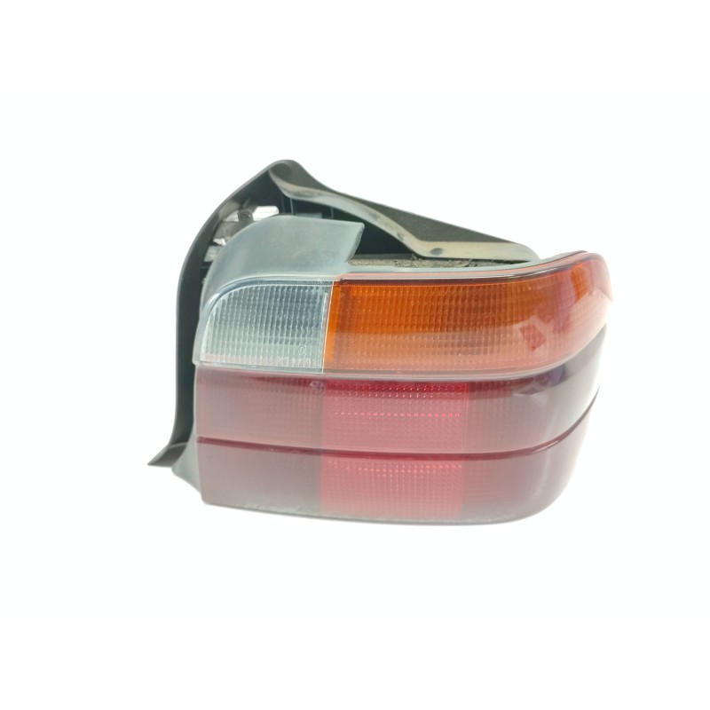 Recambio de piloto trasero derecho para bmw serie 3 compacto (e36) 318tds referencia OEM IAM Recambio de piloto trasero derecho para bmw serie 3 compacto (e36) 318tds referencia OEM IAM