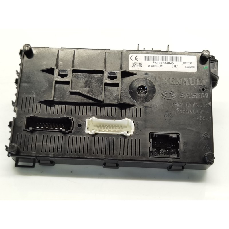 Uch Renault Clio II (BB_, CB_) | Desguace Becerril