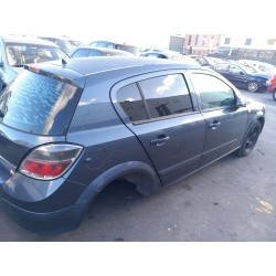 opel astra h gtc (a04) del año 2009