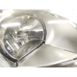 Right headlight Volkswagen Polo IV (9N_, 9A_) | Becerril Scrap Yard