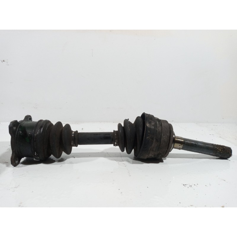 Trasmissione anteriore sinistra Mitsubishi Montero (L040) | Desguace Becerril