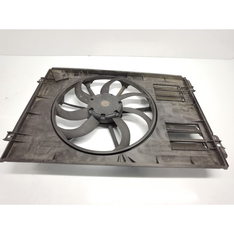 Radiator air conditioning fan Volkswagen Golf VI (5K1) | Becerril Scrap Yard
