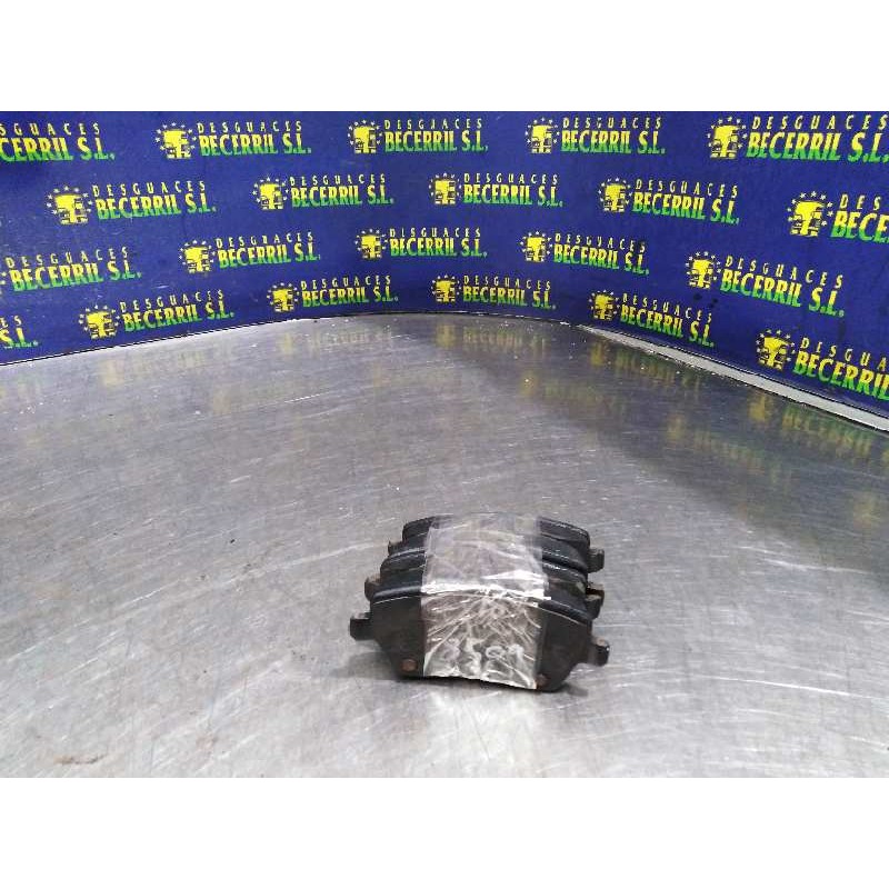 Recambio de pastillas de freno delanteras para renault clio iii confort dynamique referencia OEM IAM Recambio de pastillas de freno delanteras para renault clio iii confort dynamique referencia OEM IAM