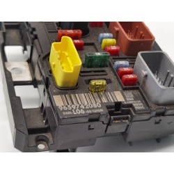 قطعة غيار BSM (Boîtier de Servitude Moteur) Peugeot 307 (3A/C) | Desguace Becerril