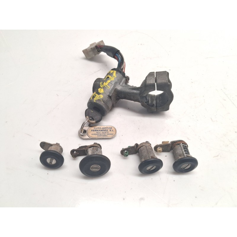 Antena antirroubo Nissan Patrol III/2 station wagon (W260) | Desguace Becerril