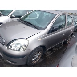 تفكيك Toyota yaris (_P1_) 1.4 D-4D (NLP10_) Diesel من عام 2003 بمحرك 1ND-TV