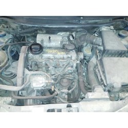 تفكيك Seat ibiza (6L1) Signo Diesel من عام 2003 بمحرك ASY