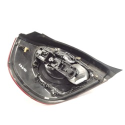 Right central rear light Nissan Almera II hatchback (N16) | Becerril Scrap Yard