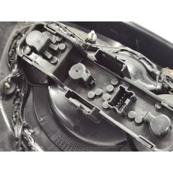 Right central rear light Nissan Almera II hatchback (N16) | Becerril Scrap Yard