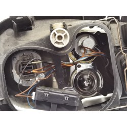 Recambio de faro izquierdo para volkswagen golf iv (1j1) 1.6 16v referencia OEM IAM   